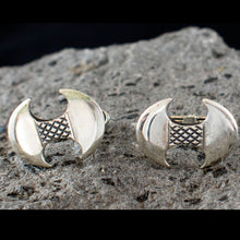 Load image into Gallery viewer, Double Headed Axe Silver Cuff link - Minoan period - Palace of Knossos - Crete