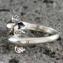 Load image into Gallery viewer, Minoan Dolphins Head Silver Ring Size Between Us 6 to 8 1/2 - High Quality Item
